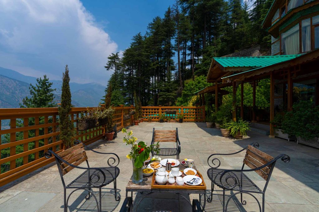 Luxurious Homestay in Manali- Family Chamber @ The Imperial Estate